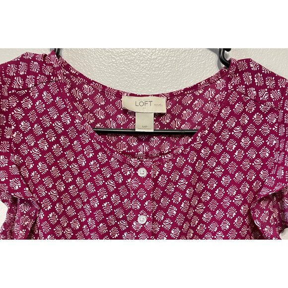 LOFT Petites Raspberry Ruffle Sleeve Blouse MP Chic & Feminine! - Picture 2 of 6